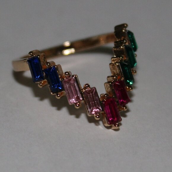 BEAUTIFUL RING - Picture 4 of 5